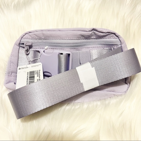 ✨Sold✨Lululemon • Everywhere Belt Bag - Picture 9 of 11